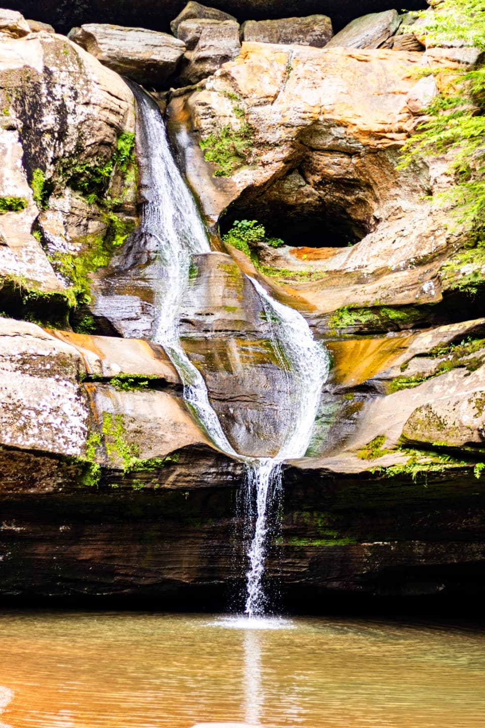 Cedar Falls in Hocking Hills State Park