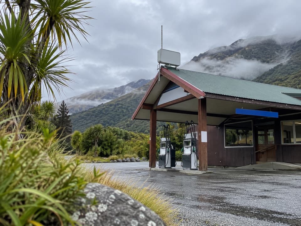 Makarora Allied Fuel Stop in Mount Aspiring National Park