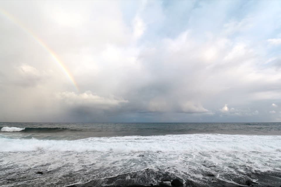 Kaimū Black Sand Beach in Red Road (Kapoho–Kalapana Road), Hawaii