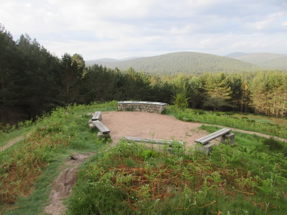 Knockie Viewpoint Path in Cairngorms National Park