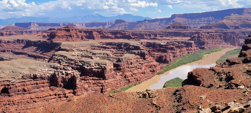 Colorado River Overlook Walk in Canyonlands National Park