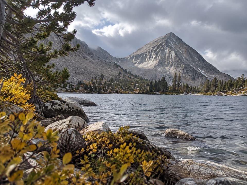 Bench Lake Trail in Kings Canyon National Park