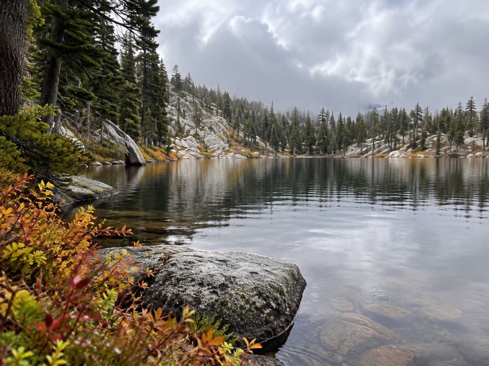 Evelyn Lake Trail in Sequoia National Park