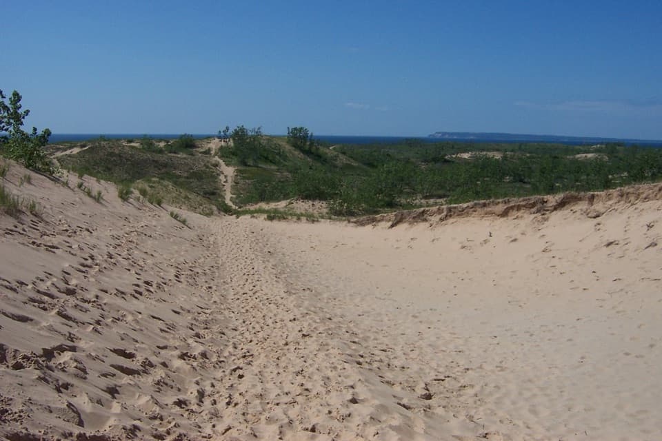 Dunes Hiking Trail in Sleeping Bear Dunes National Lakeshore