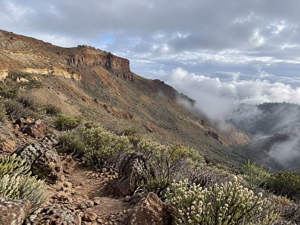 El Filo Trail (PNT 08) in Teide National Park