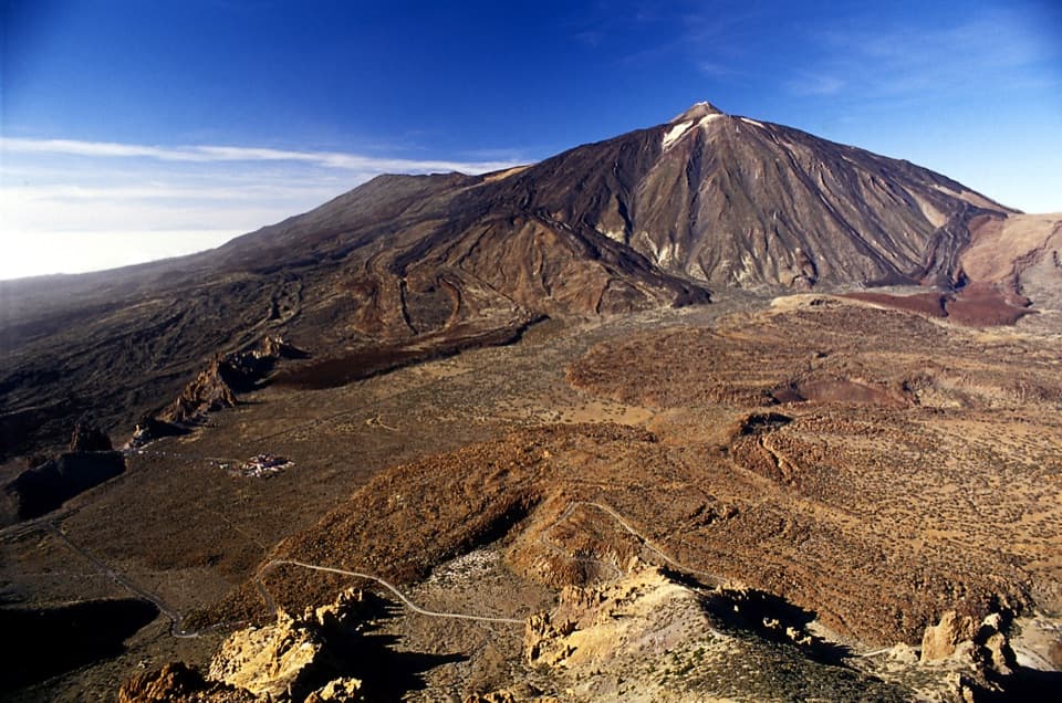 Alto de Guajara Summit Loop in Teide National Park