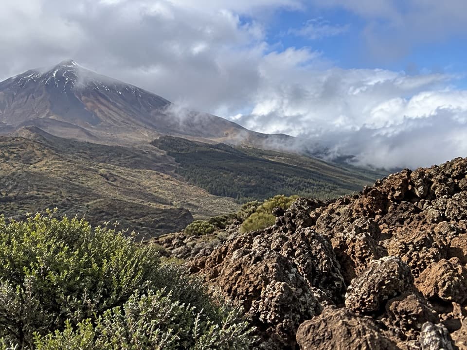 PNT 36 Alto de La Fortaleza Loop Trail in Teide National Park