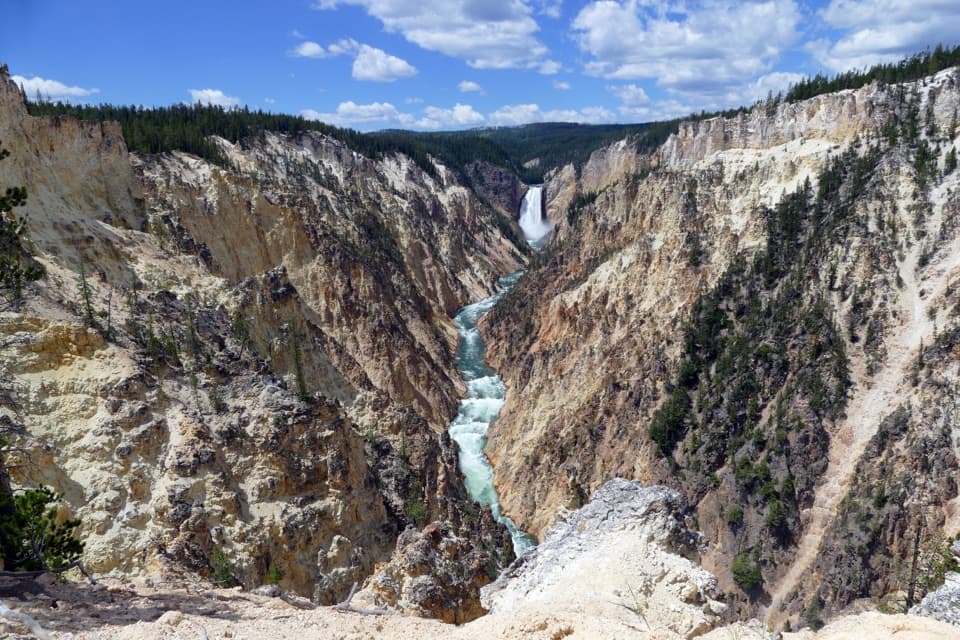 Artist Point–Point Sublime Trail in Yellowstone National Park