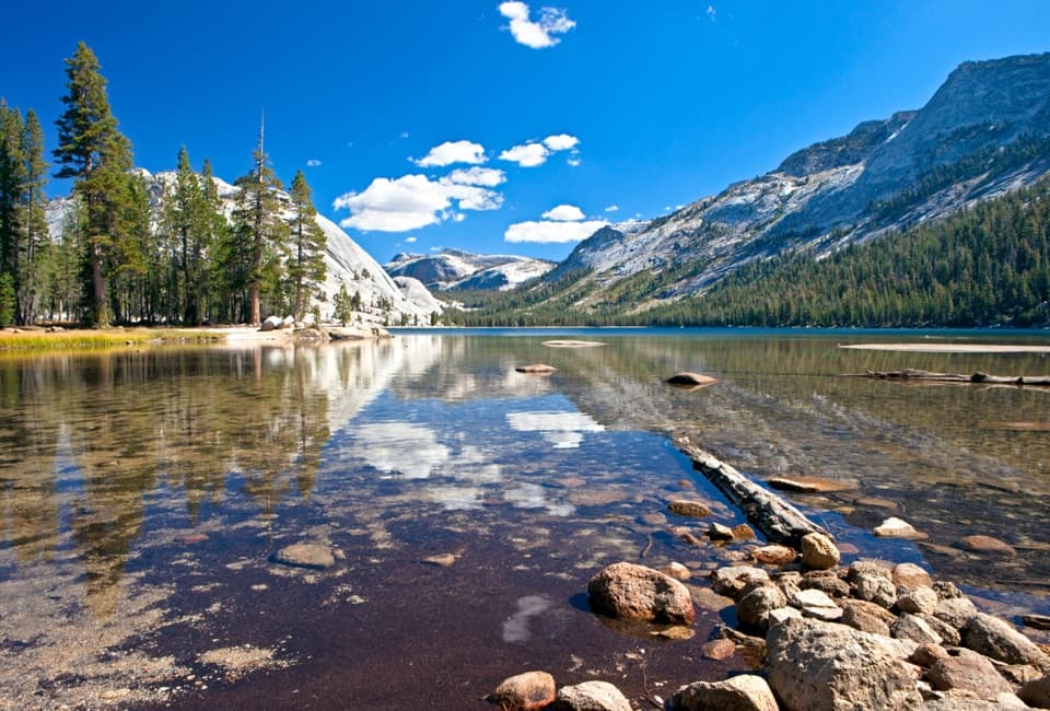 Tenaya Lake Trail in Yosemite National Park