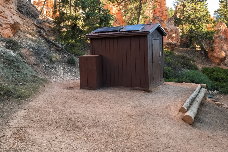 Peekaboo Loop Restroom in Bryce Canyon National Park