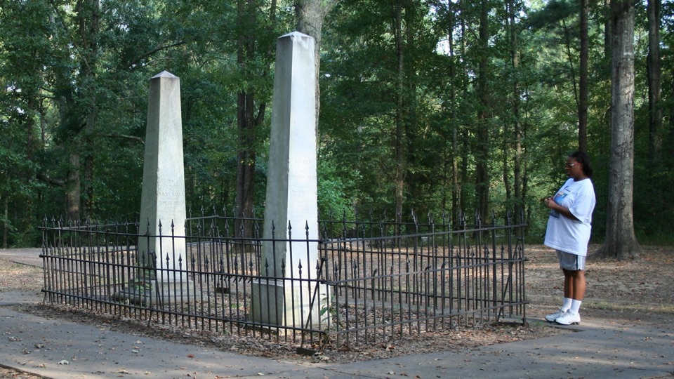Cowles Mead Cemetery in Natchez Trace Parkway