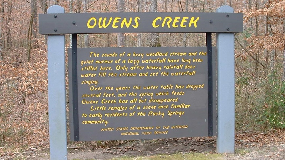 Owens Creek Waterfall in Natchez Trace Parkway