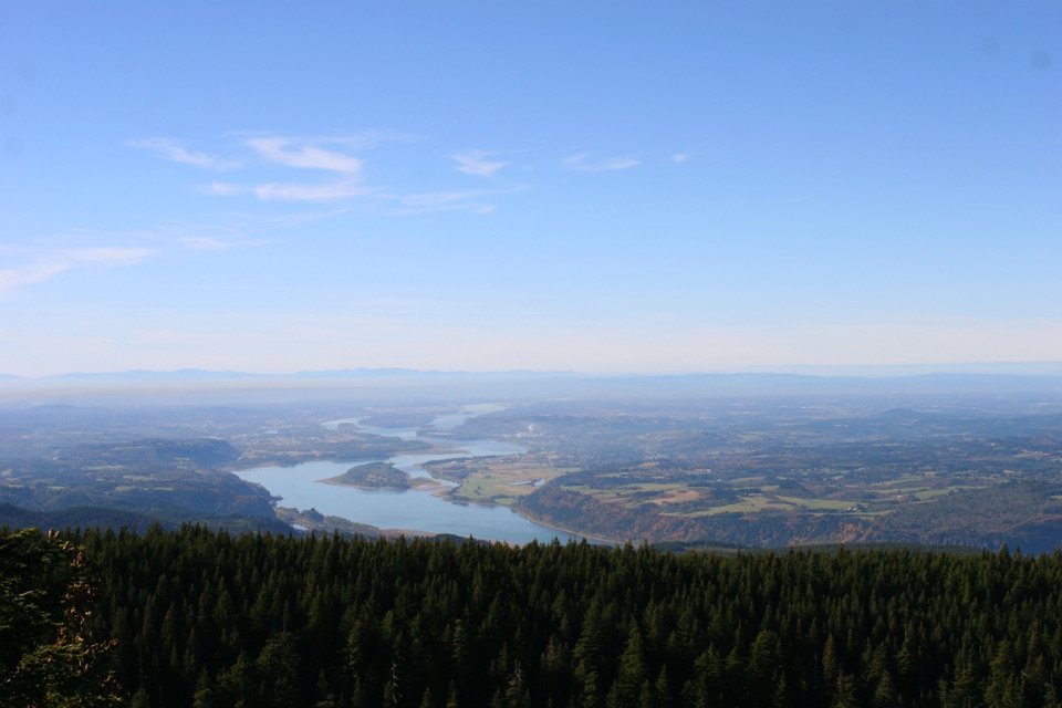Sherrard Point Trail in Columbia River Gorge National Scenic Area