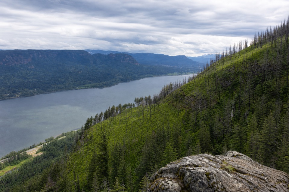 Devil's Rest Trail in Columbia River Gorge National Scenic Area