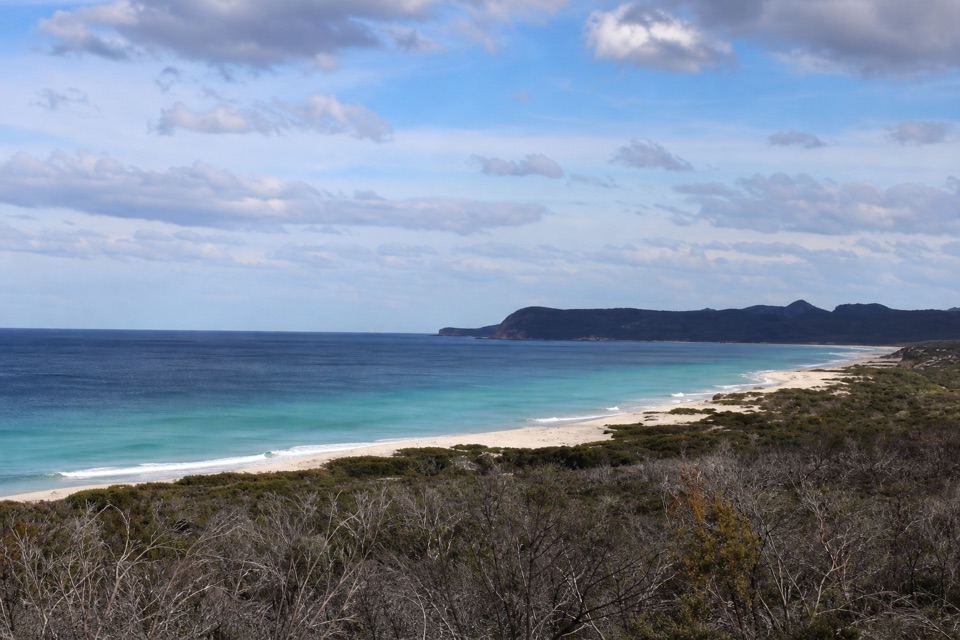 Friendly Beaches Scenic Lookout Walk in Freycinet National Park