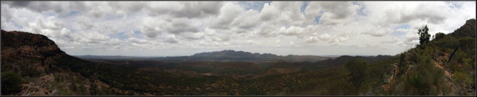Bridle Gap Hike in Ikara-Flinders Ranges National Park